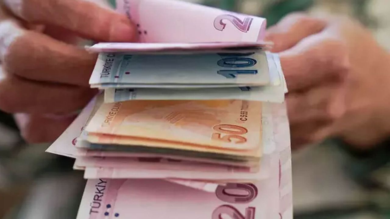 Akbank’tan emeklilere 70 bin tl nakit fırsat