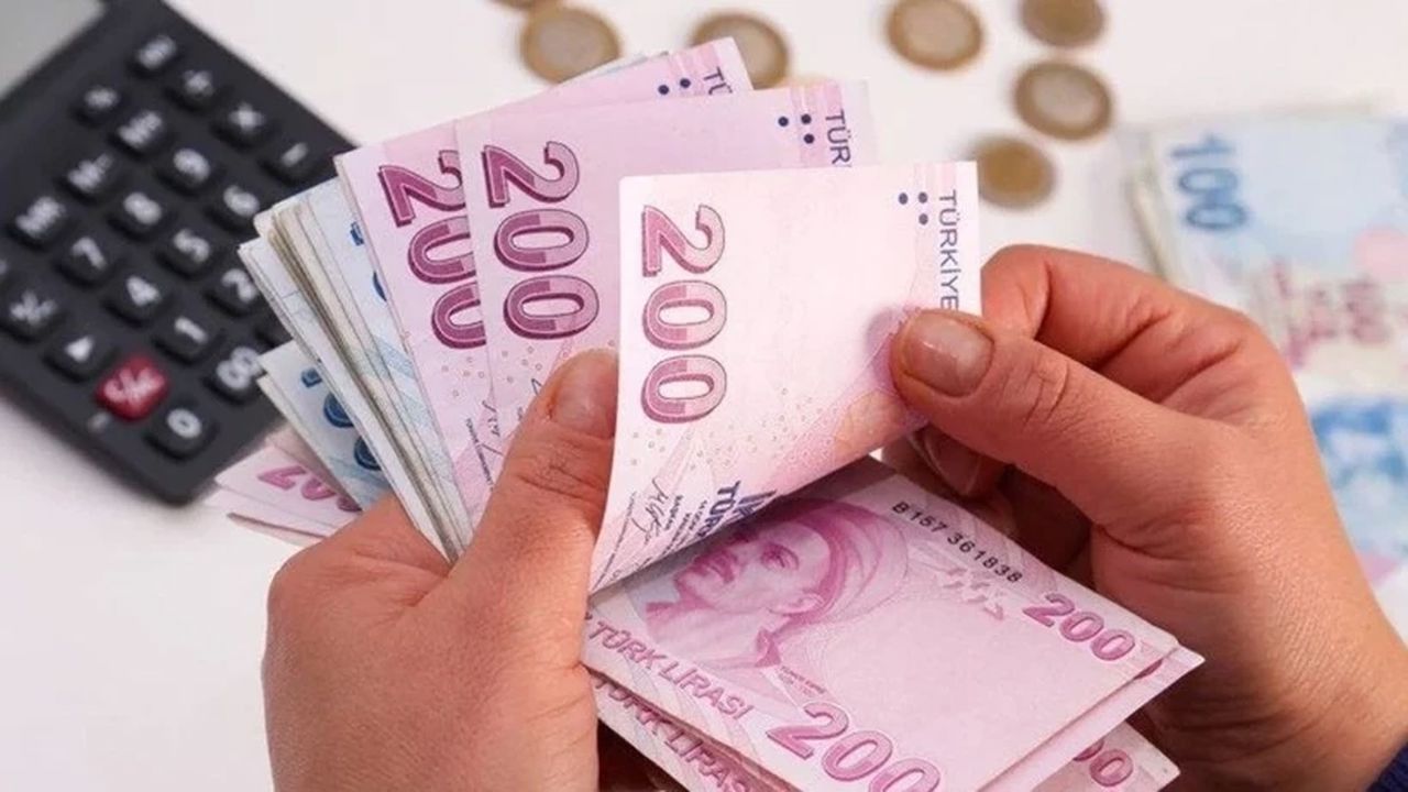 Emekli ve Asgari Ücretliye yüzde 20 ek zam