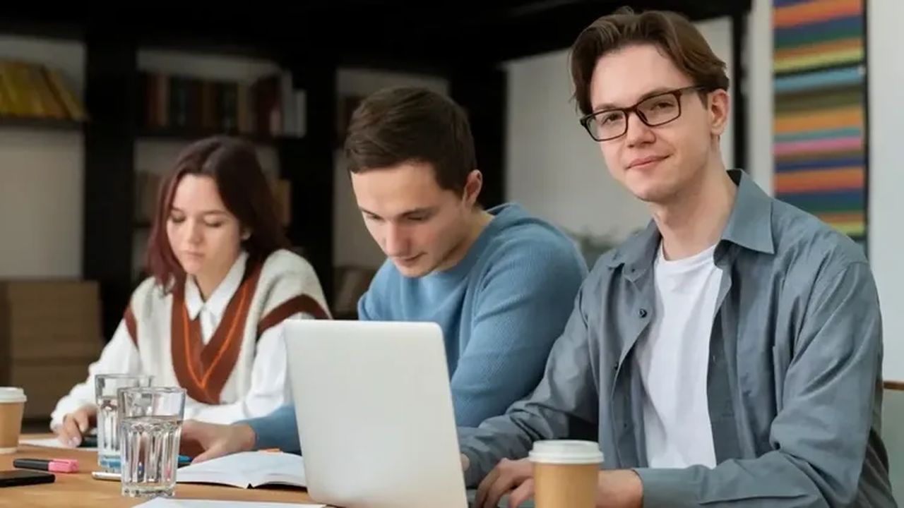 Gençlere devletten maaş desteği geliyor: Ayda 28 bin TL ödenecek